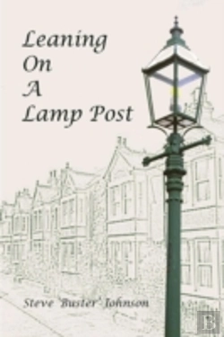 Bertrand.pt - Leaning On A Lamp Post