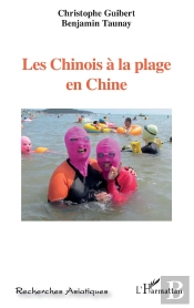 Les Chinois À La Plage En Chine