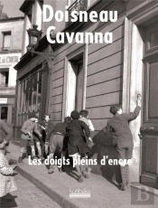 Les Doigts Pleins D'Encre