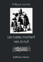 Les Ruelles Montent Vers La Nuit