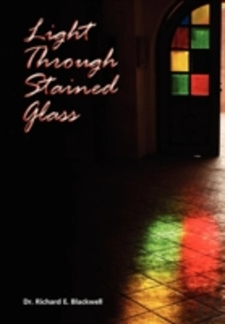 Bertrand.pt - Light Through Stained Glass