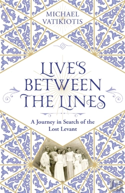 Bertrand.pt - Lives Between The Lines