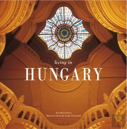 Bertrand.pt - Living In; Hungary