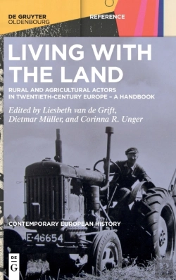 Bertrand.pt - Living With The Land