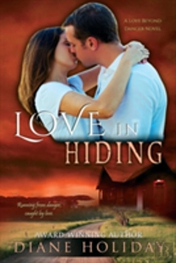 Bertrand.pt - Love In Hiding