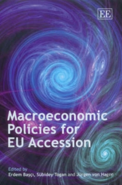 Bertrand.pt - Macroeconomic Policies For Eu Accession