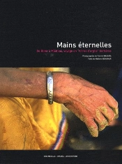 Mains Eternelles