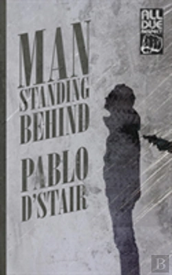 Bertrand.pt - Man Standing Behind