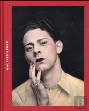 Mauvais Genre ; Les Travestis À Travers Un Siècle De Photographie Amateur