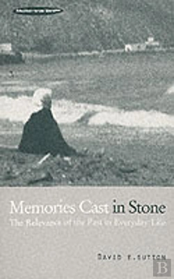 Bertrand.pt - Memories Cast In Stone