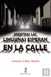 Mientras Las Limusinas Esperan En La Calle