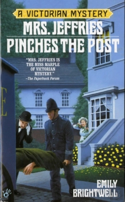 Bertrand.pt - Mrs. Jeffries Pinches The Post