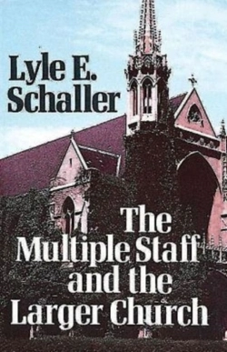 Bertrand.pt - Multiple Staff And The Larger Church