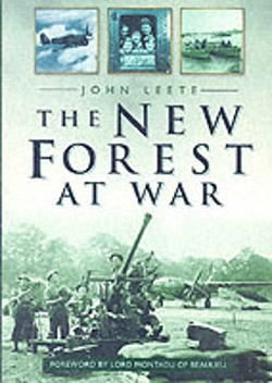 Bertrand.pt - NEW FOREST AT WAR