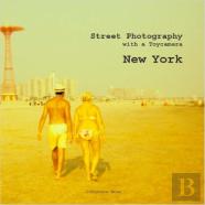 New York Street Photography With A Toy Camera