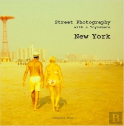 Bertrand.pt - New York Street Photography With A Toy Camera