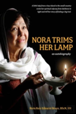 Bertrand.pt - Nora Trims Her Lamp
