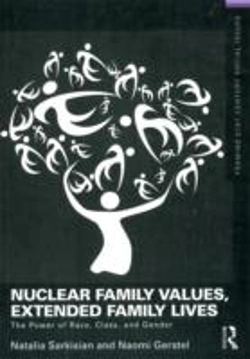 Bertrand.pt - Nuclear Family Values, Extended Family Lives