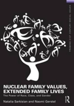 Bertrand.pt - Nuclear Family Values, Extended Family Lives