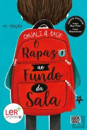 O Rapaz Ao Fundo Da Sala
