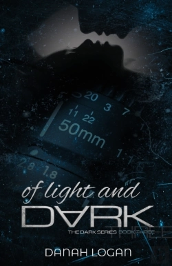 Bertrand.pt - Of Light And Dark: A Thrilling Romantic