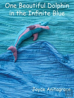 Bertrand.pt - One Beautiful Dolphin In The Infinite Blue