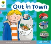 Oxford Reading Tree: Level 1: Floppy'S Phonics: Sounds And Letters: Out In Town