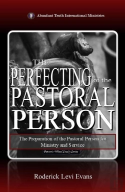 Bertrand.pt - Perfecting Of The Pastoral Person: The Preparation Of The Pastoral Person For Ministry And Service