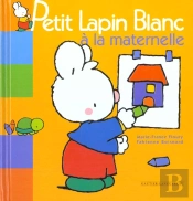 Petit Lapin Blanc A La Maternelle