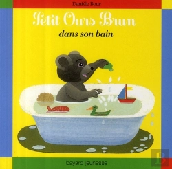 Bertrand.pt - Petit Ours Brun Dans Son Bain