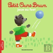 Petit Ours Brun Joue Au Foot