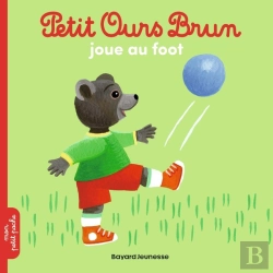 Bertrand.pt - Petit Ours Brun Joue Au Foot