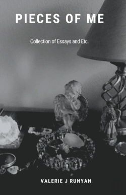 Bertrand.pt - Pieces Of Me - A Collection Of Essays