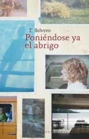 Poniéndose Ya El Abrigo
