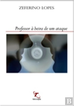 Bertrand.pt - Professor à beira de um ataque