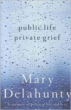 Bertrand.pt - Public Life, Private Grief