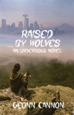 Bertrand.pt - Raised By Wolves