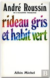 Rideau Gris Et Habit Vert