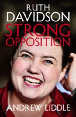 Bertrand.pt - Ruth Davidson