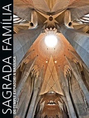 Sagrada Familia. De Temple Expiatori A Basílica