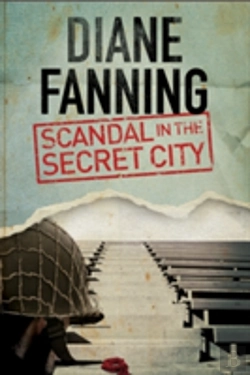 Bertrand.pt - Scandal In The Secret City: A World War Two Mystery Set In Tennessee