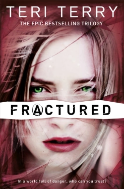 Bertrand.pt - Slated Trilogy: Fractured