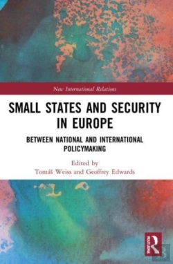 Bertrand.pt - Small States And Security In Europe