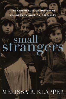 Bertrand.pt - Small Strangers