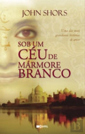 Sob Um Céu de Mármore Branco