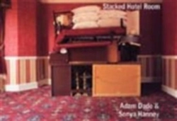 Bertrand.pt - Stacked Hotel Room