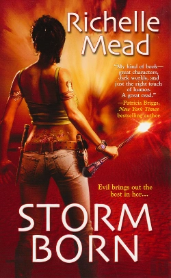 Bertrand.pt - Storm Born