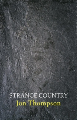Bertrand.pt - Strange Country