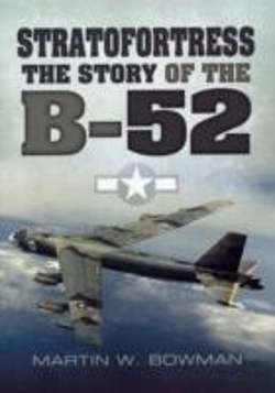 Bertrand.pt - Stratofortress: The Story Of The B-52