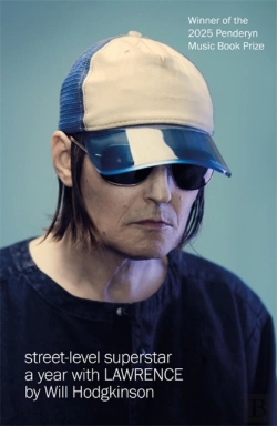 Bertrand.pt - Street-Level Superstar